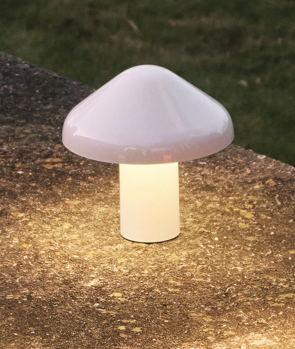 Lampe de table portable Pao HAY - Image 11