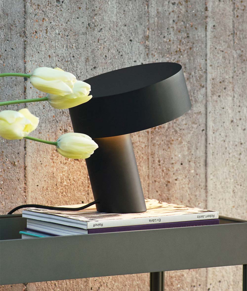 Lampe de table Slant HAY - Image 4